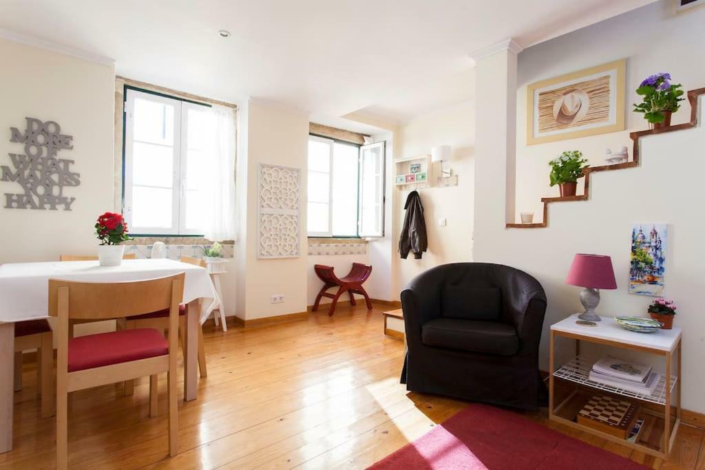 My Fair Lisbon - Santos Duplex Apartment Eksteriør billede